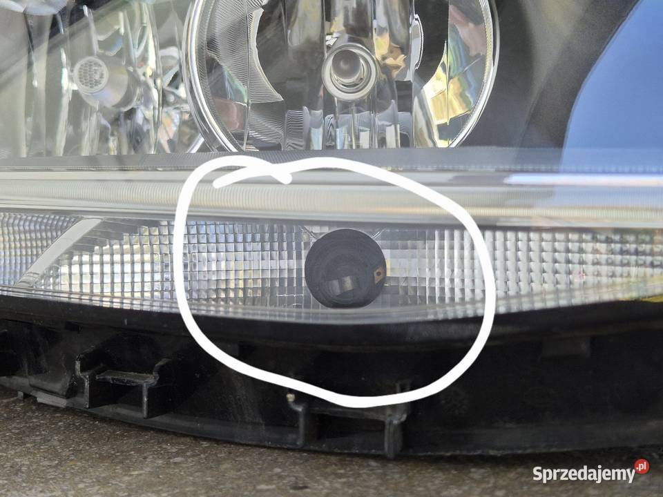 Lampa Vw Jetta 20102018r opolskie