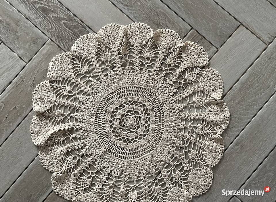 Obrus serwetka serweta szydełko 70x70 sprzedam