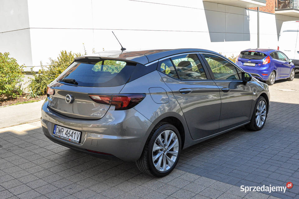 Opel Astra J 14T Bezwypadkowy 2015 r 99
