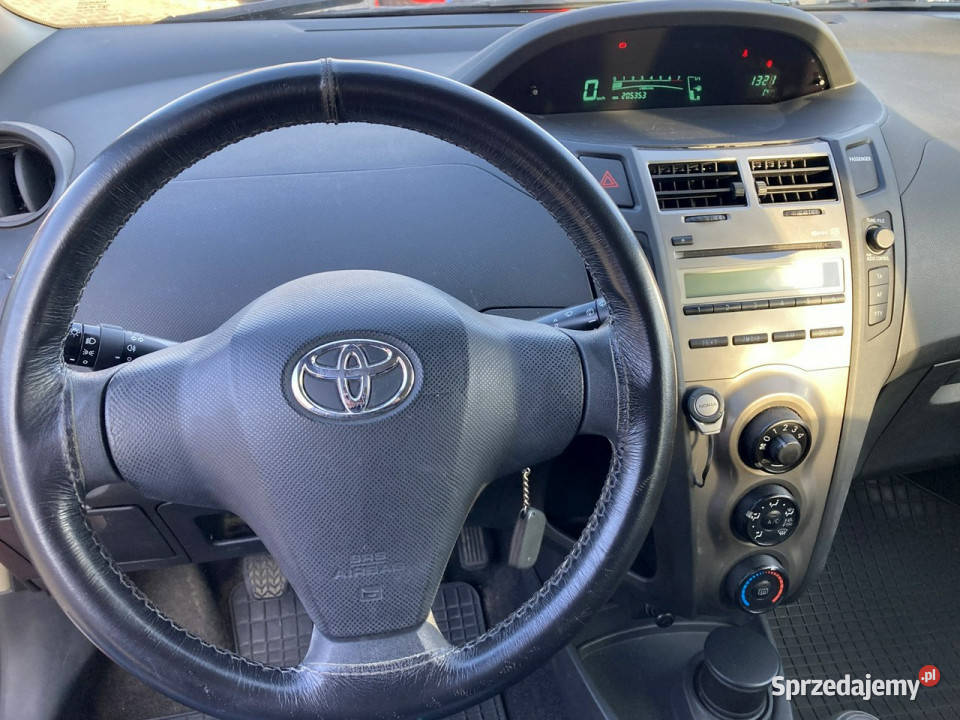 Toyota Yaris Salon Polska Klimatyzacja El szyby Konstancin-Jeziorna
