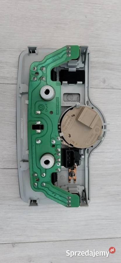Lampka podsuftiki Vw Golf 4 Bora Passat B5 Oświetlenie kabiny