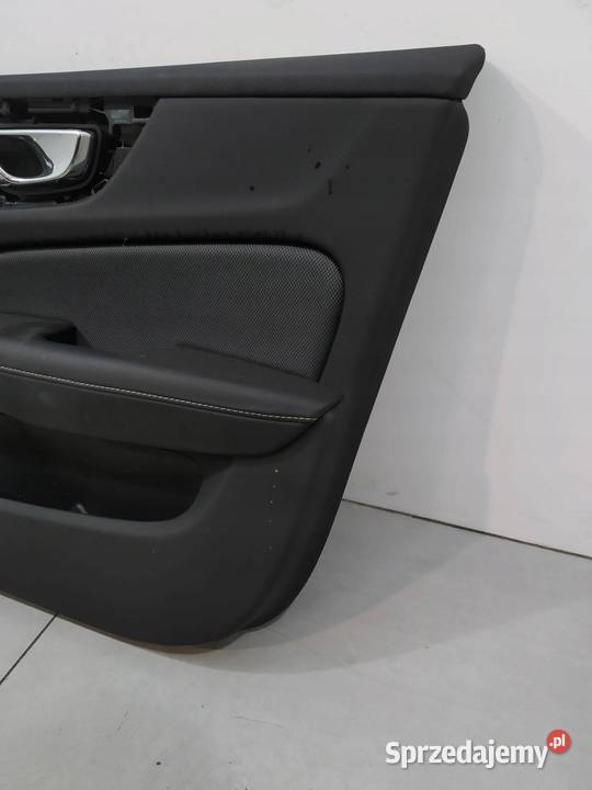 TAPICERKA BOCZEK PRAWY PRZÓD PASAŻERA V60 II EU