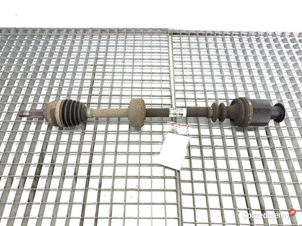 PÓŁOŚ PRAWY PRZÓD RENAULT TWINGO II 8200684084