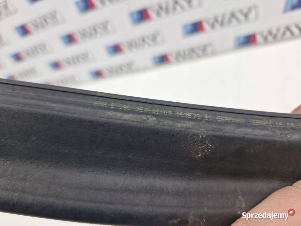 BMW X1 E84 USZCZELKA PODSZYBIA MASKI 2990366