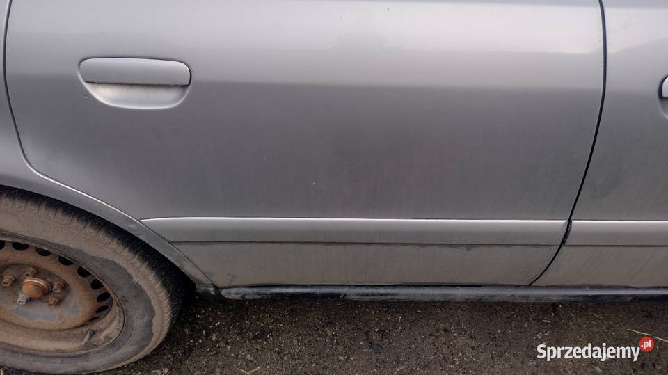 Audi A4 b5 części samochodowe Błotniki Woźniki sprzedam