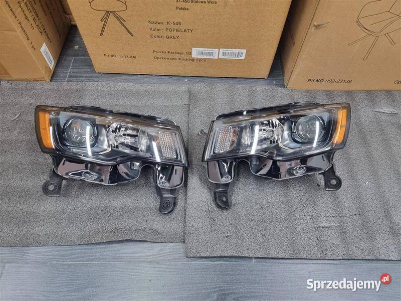 Lampy Jeep Grand Cherokee WK2 2020 Nieuszkodzone Lampy przednie Warszawa sprzedam