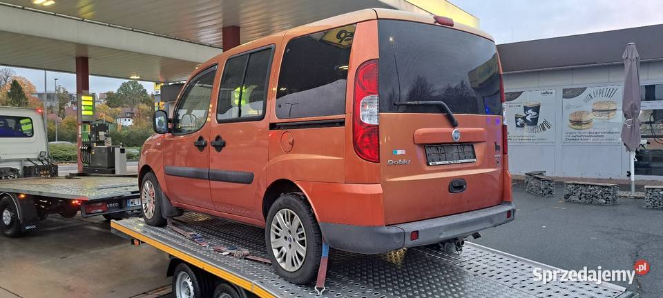 FIAT DOBLO 19 JTD 105 230 1 JEDYNY WŁ 100 światła przeciwmgielne Lipsko