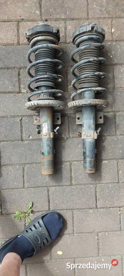 Sprzedam amortyzatory komplet ze spężynami i Pułtusk sprzedam