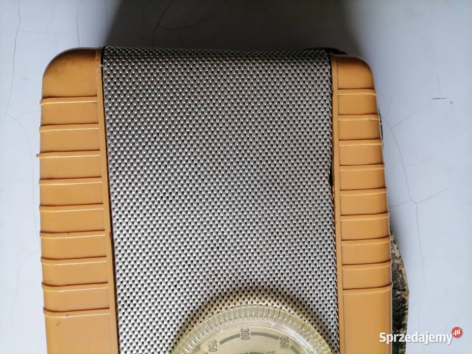 Radio z 1960 roku CZAR Sieradz