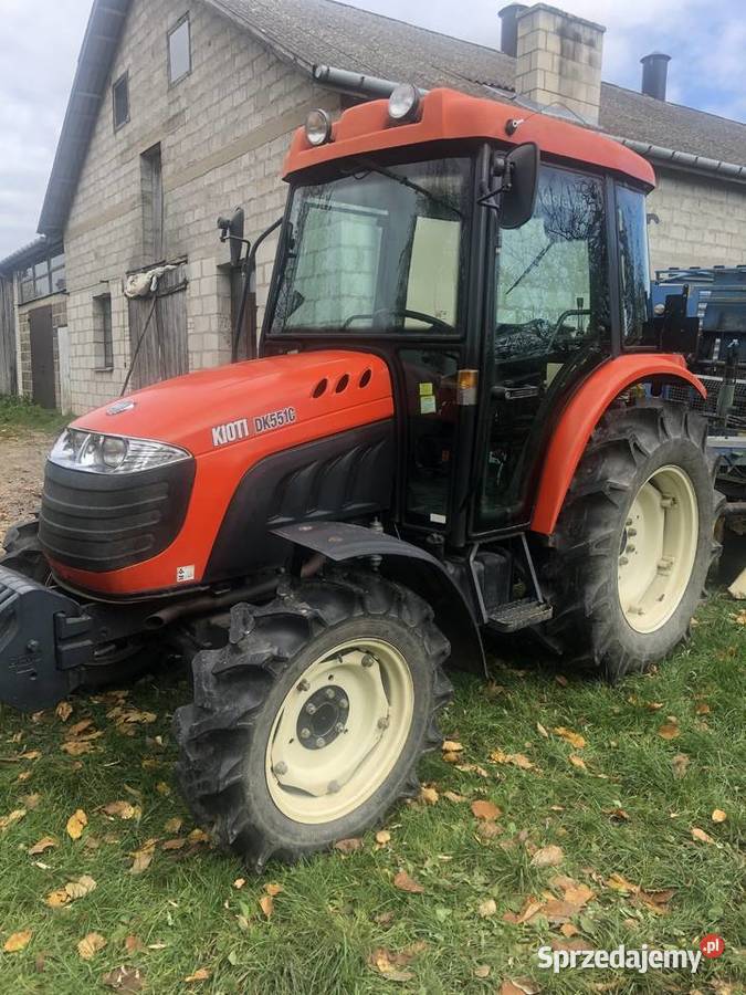 Ciągnik rolniczy Kioti DK 551C