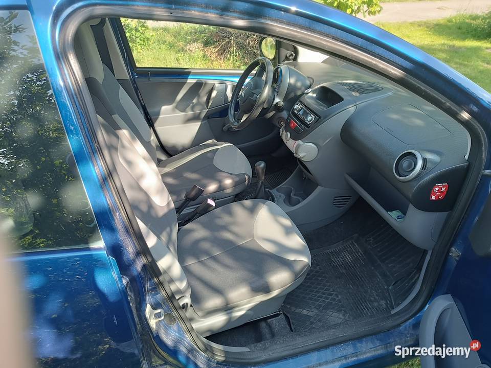 Citroen C1 10 benzyna niski przebieg 68KM Staszów sprzedam