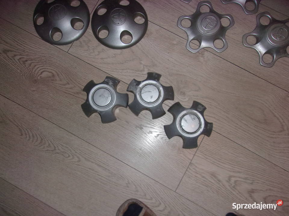 Dekielki zaślepki do felg stalowych Toyota