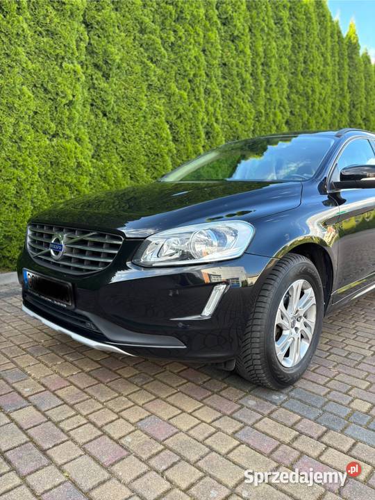 Sprzedam Volvo XC60 wersja Momentum produkcji centralny zamek Chojnice sprzedam