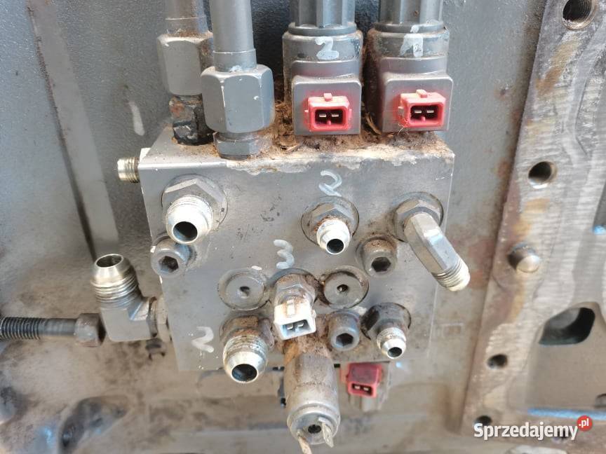 Valtra T213 Versu Obudowa ataku TB0788 Pozostałe