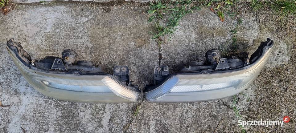 Lampy przednie reflektory Renault Laguna 2 Xenon
