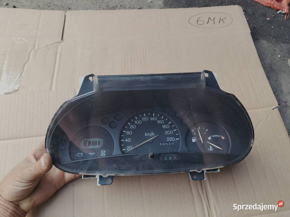LICZNIK ZEGARY FORD FIESTA DIESEL 18 D TD Wyposażenie wnętrza