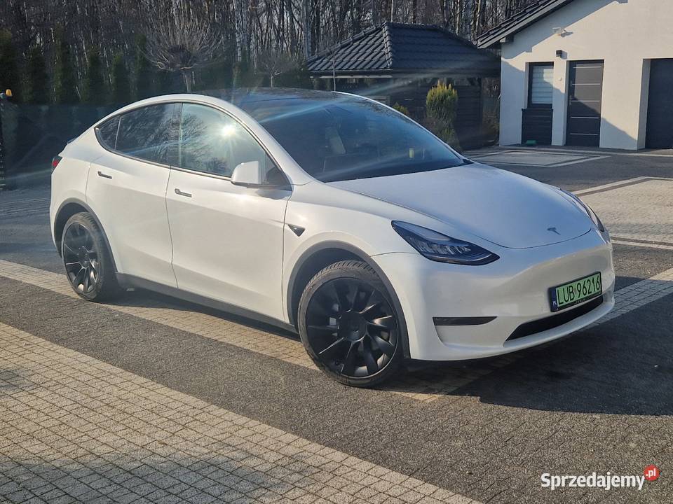 Tesla Y Rok produkcji 2020 sprzedam