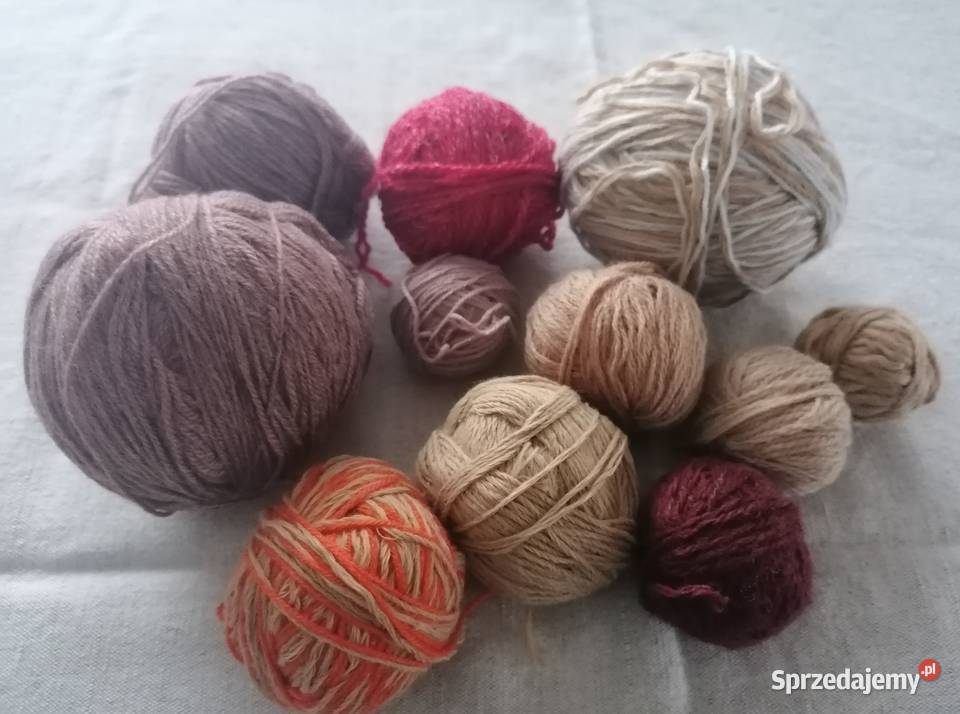 Wełna beżowaczerwona i melanże waga 30dkgZestaw Łódź