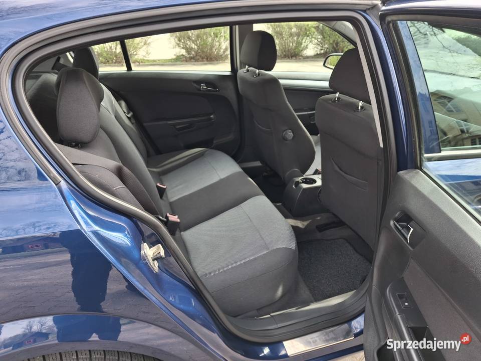 Opel Astra H 16 benzyna kamera navi elektryka