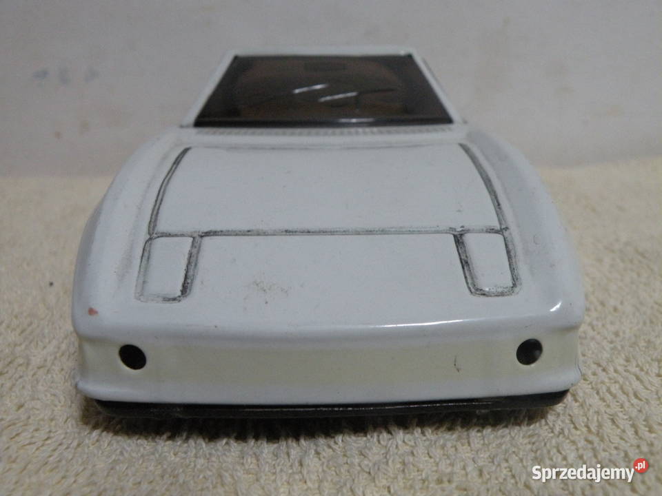 Samochód z PRLu Metalowy Andrychów