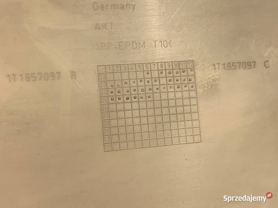 SCHOWEK PASAŻERA VW TOURAN Minivan 0310 osobowe podkarpackie