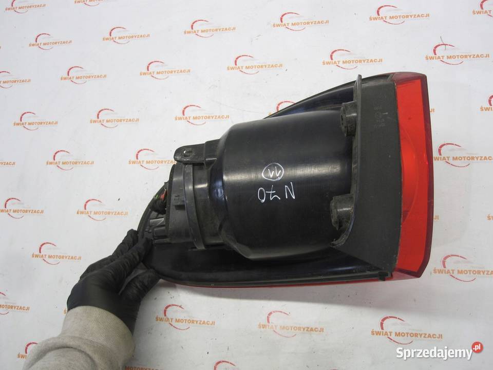 VOLKSWAGEN TIGUAN I 10r lampa lewa tył osobowe świętokrzyskie Kielce