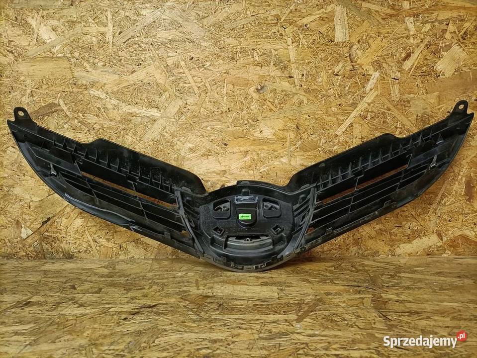 TOYOTA AURIS II GRILL KRATKA ATRAPA CHŁODNICY osobowe Pleszew