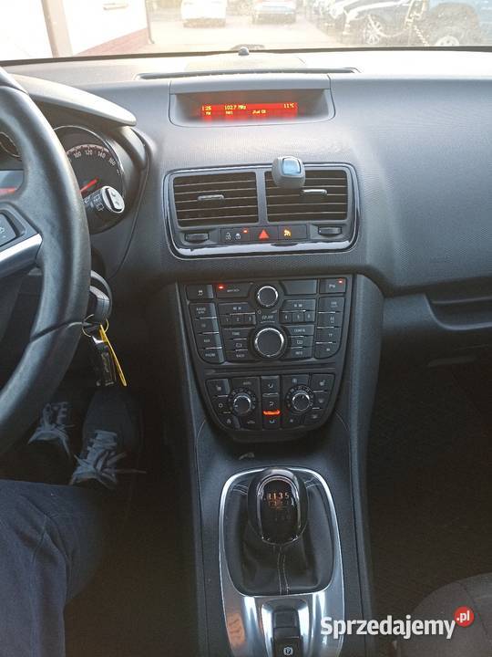 Opel Meriva B 17 CDTi srebrny