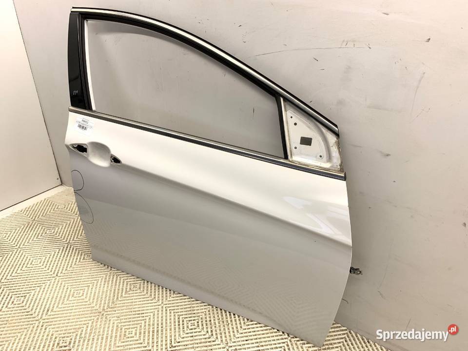 DRZWI PRAWY PRZÓD HYUNDAI i40 Hatchback NCW