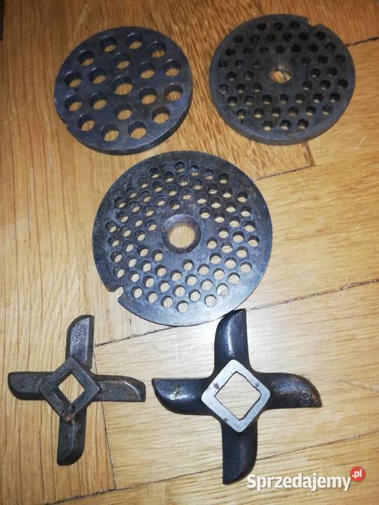 Maszynki do mielenia mięsa z epoki PRL części Warszawa