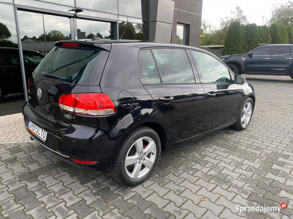 Volkswagen Golf podgrz fotele navi PDC manual autoalarm Żory