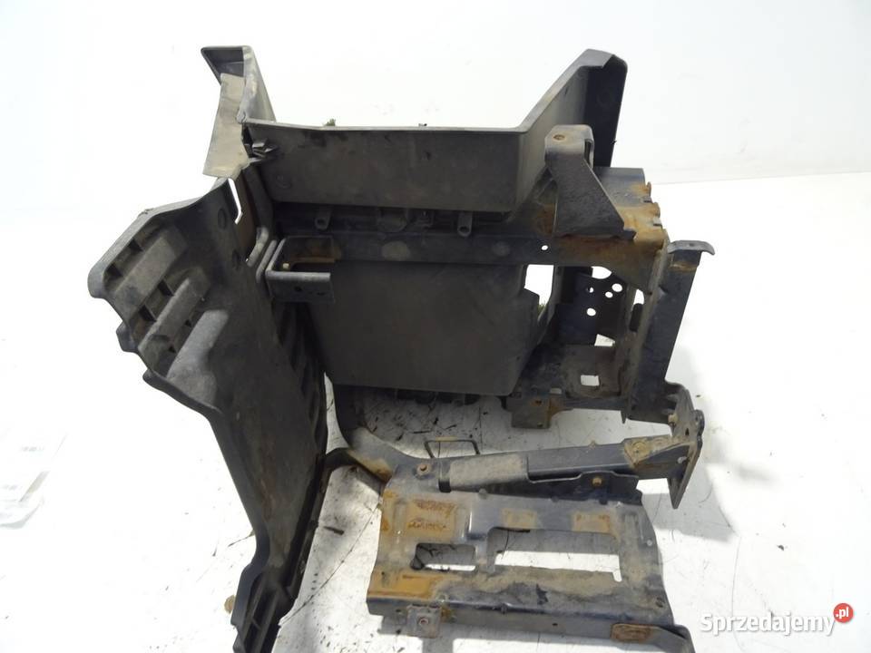 STOPIEŃ KABINY LEWY RENAULT TRUCKS T 82574835 podkarpackie