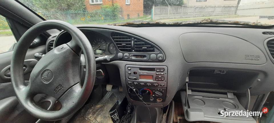Mazda 121 benzyna 200000km
