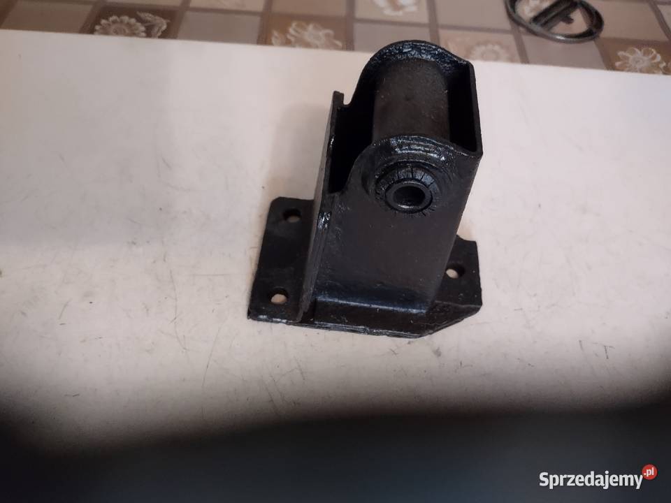 FIAT 125P FSO POLONEZ WSPORNIK RESOR 3 ŚRUBY Świdnik