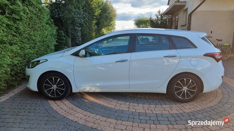 Hyundai i30 2017r 16 135 127000 Żytniów