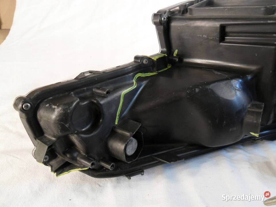 Toyota CHR reflektor lewy przedni lampa lewa Części samochodowe sprzedam