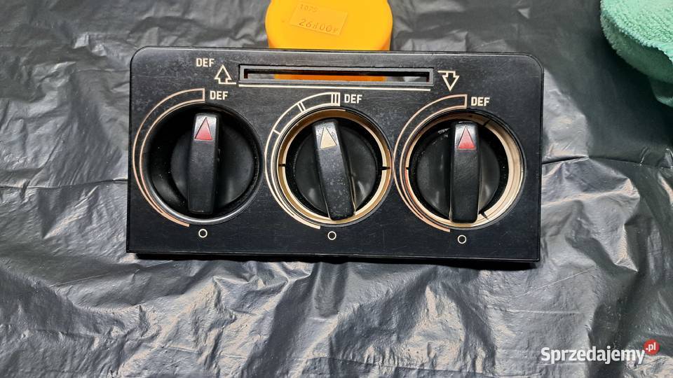 Panel nawiewu mercedes w123 swietny stan Oleśnica