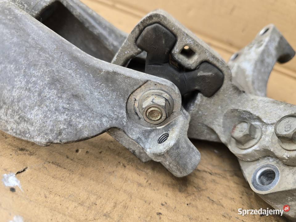 Subaru Outback IV BR łapa przedni uchwyt silnika Legnica
