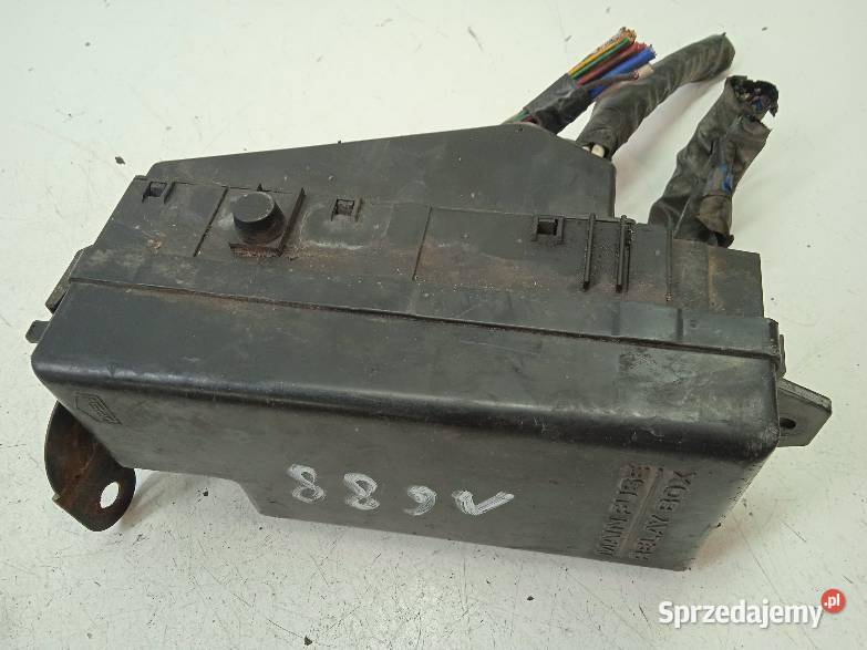 SKRZYNKA BEZPIECZNIKÓW 82232FA100 Subaru Impreza świętokrzyskie