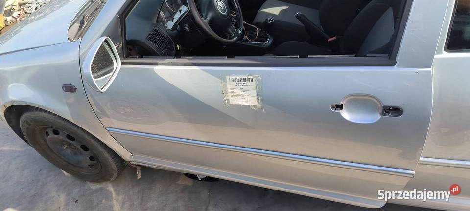 DRZWI LEWE PRZÓD VOLKSWAGEN GOLF IV LA7W osobowe kujawsko-pomorskie Lipno
