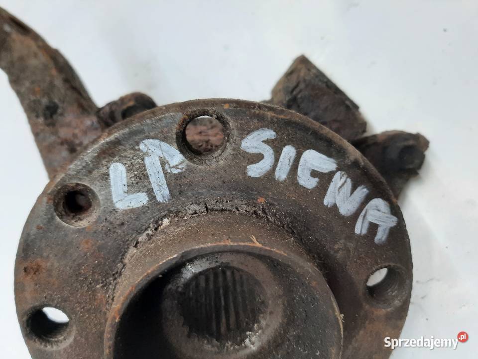 Fiat Siena Palio piasta zwrotnica lewa Ksawerów