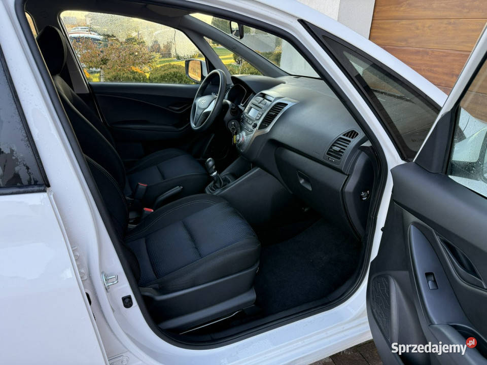 Hyundai ix20 13r 14 benzyna bezwypadkowy z 1396cm3 Konradów sprzedam