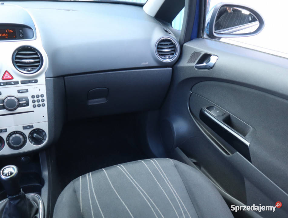 Opel Corsa 12 isofix