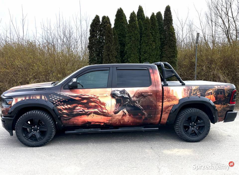 Dodge RAM 1500 57 HEMI eTorque AWD Bighorn