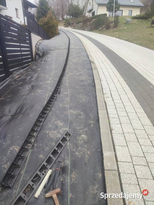 oferuje pomoc w ogrodzie Pilica