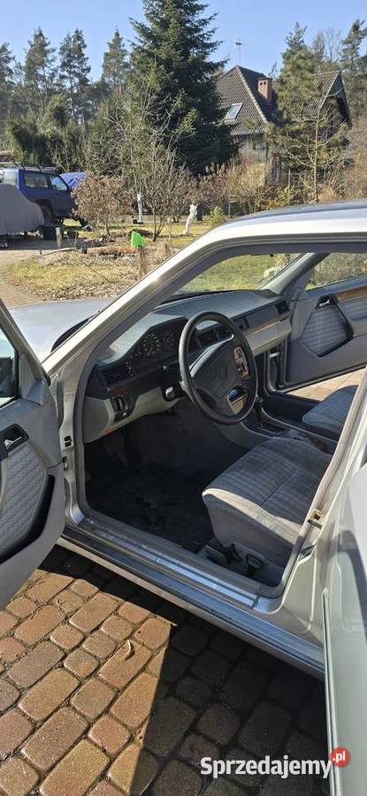 Mercedes w124 300D diesel Stradomia Wierzchnia sprzedam