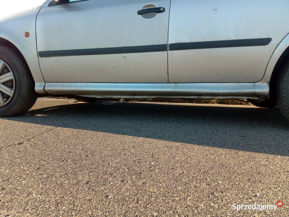 Skoda octavia 18 LPG butla 2032 manualna Podwarpie