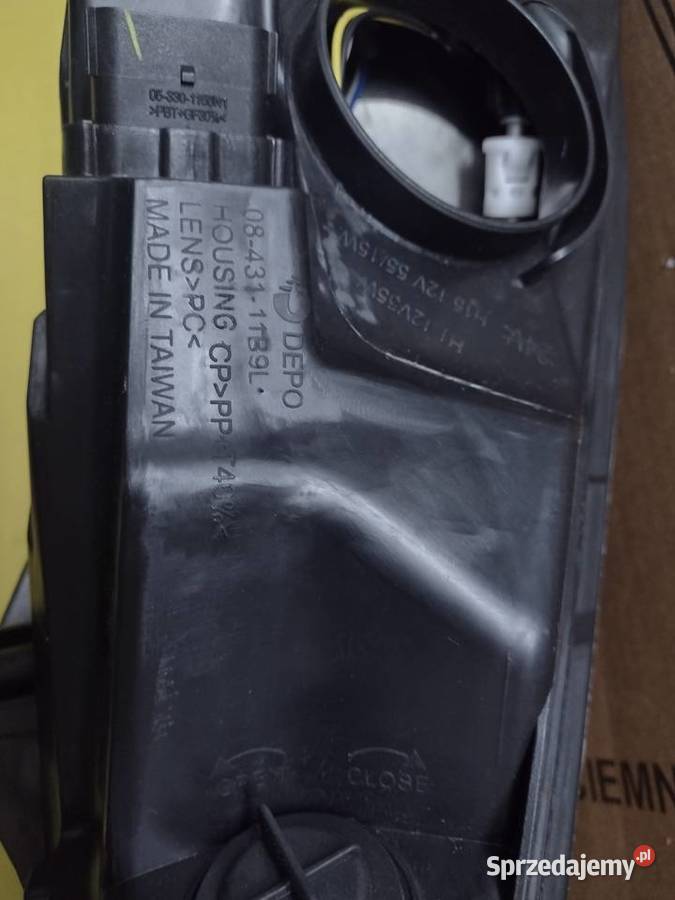 Lampa przód lewa Ford Fiesta MK 7 nie używana Lampy przednie
