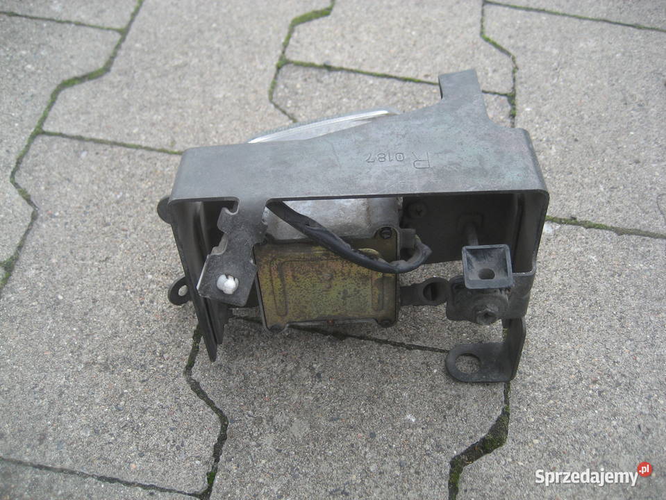 suzuki swift cultus halogen zderzaka prawy