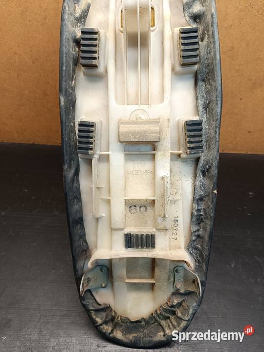 Siedzenie siedzisko kanapa fotel części Suzuki Gołaczewy sprzedam